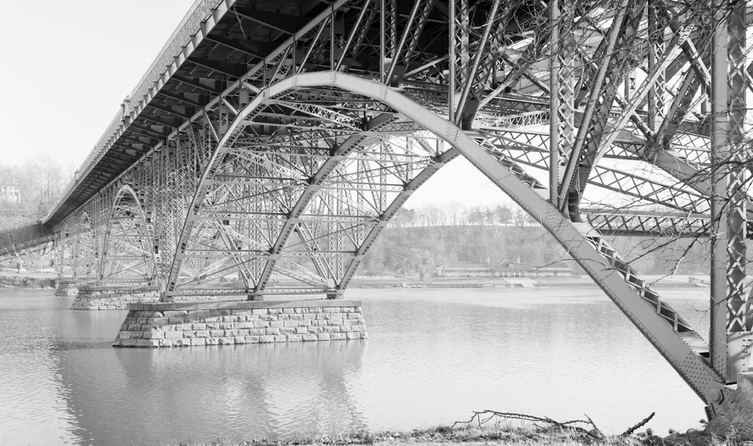 Tresses of a bridge