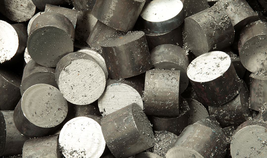 Small cylindrical pieces of metal