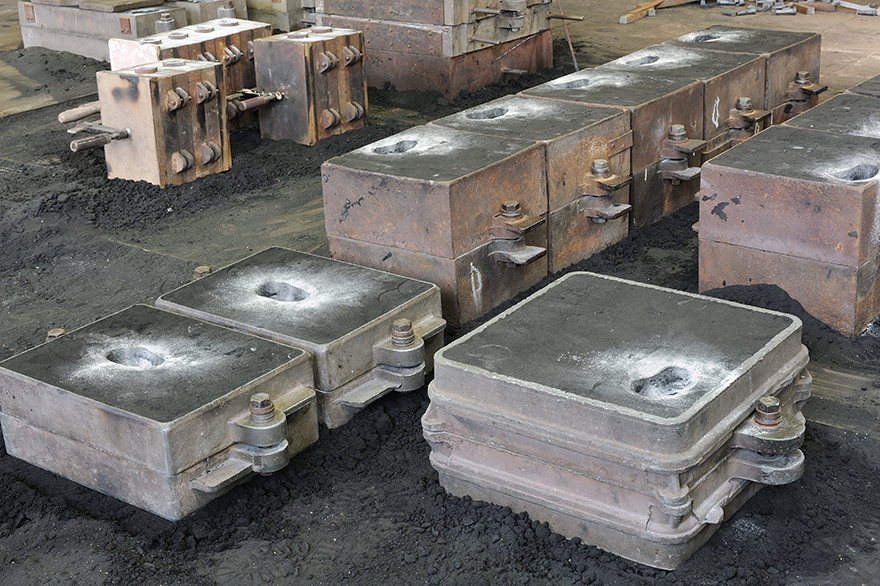 Sand casting mold