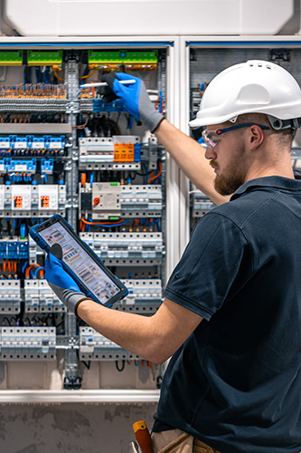 electrician adjusting circuitry